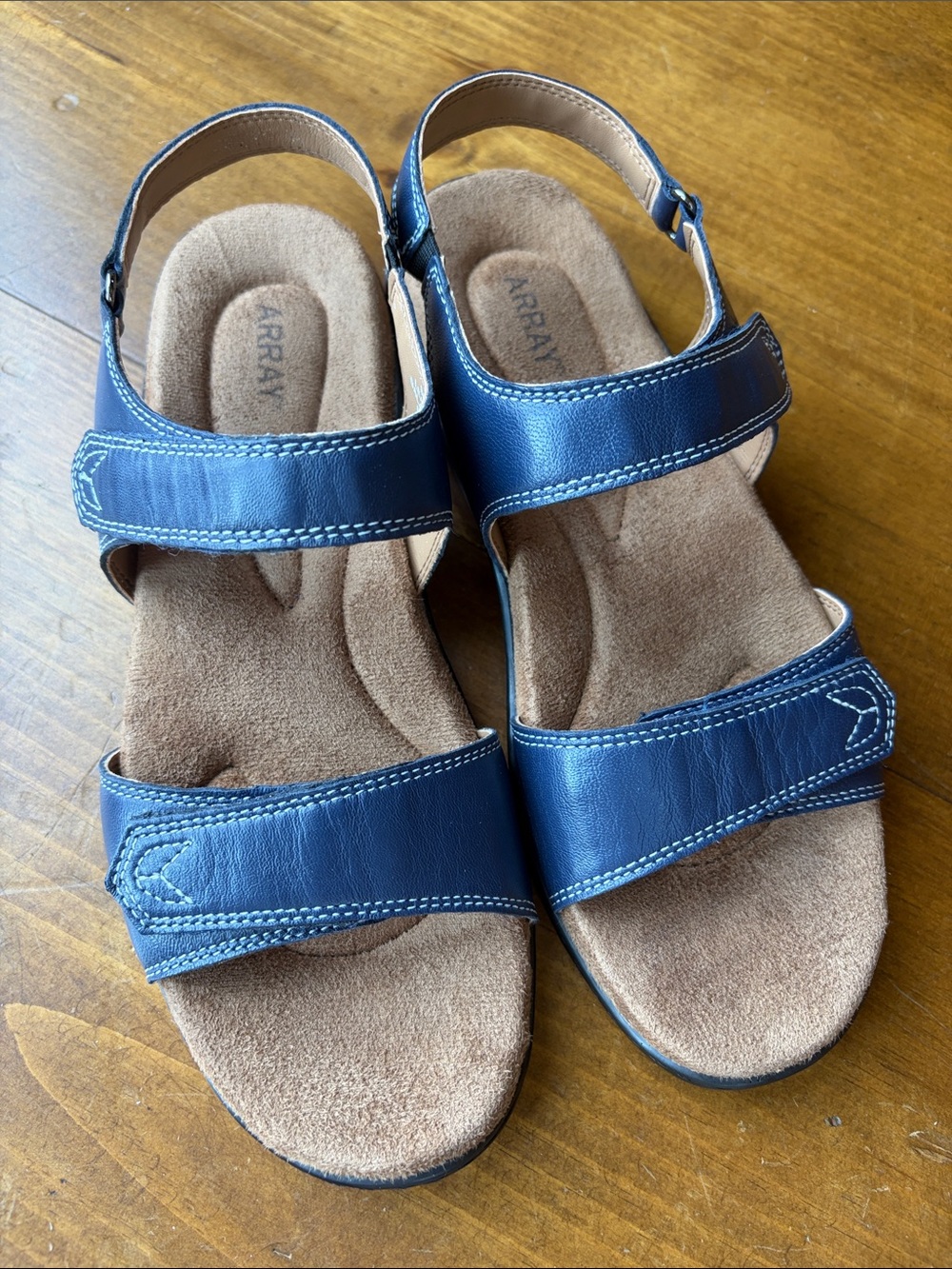 ARRAY Navy Blue Leather Sandals
